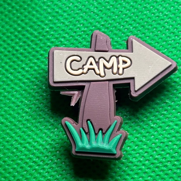 CROCS Other - 🌼 (5/$10 or 10/$15) NEW “I LOVE Camping” Croc Charm Collection camp sign